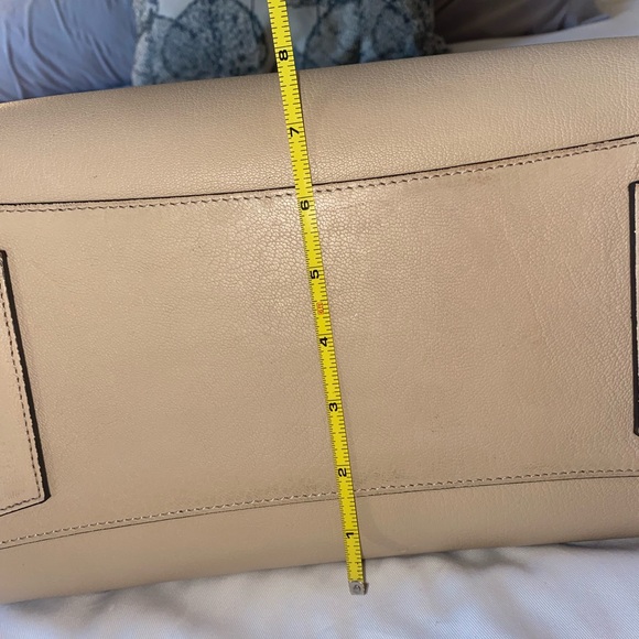 GORGEOUS Givenchy Antigona Large Cream Satchel Tote Purse